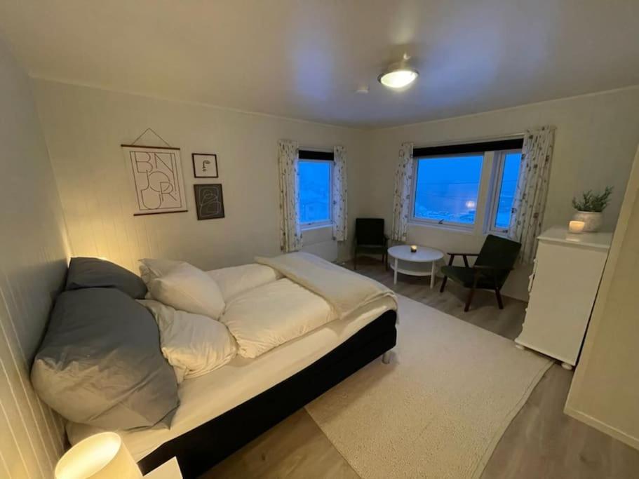 A, The Far End Of Lofoten, Top Apartment. Sørvågen Екстериор снимка