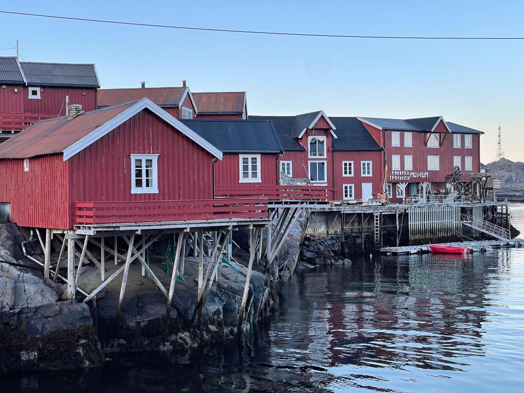 A, The Far End Of Lofoten, Top Apartment. Sørvågen Екстериор снимка