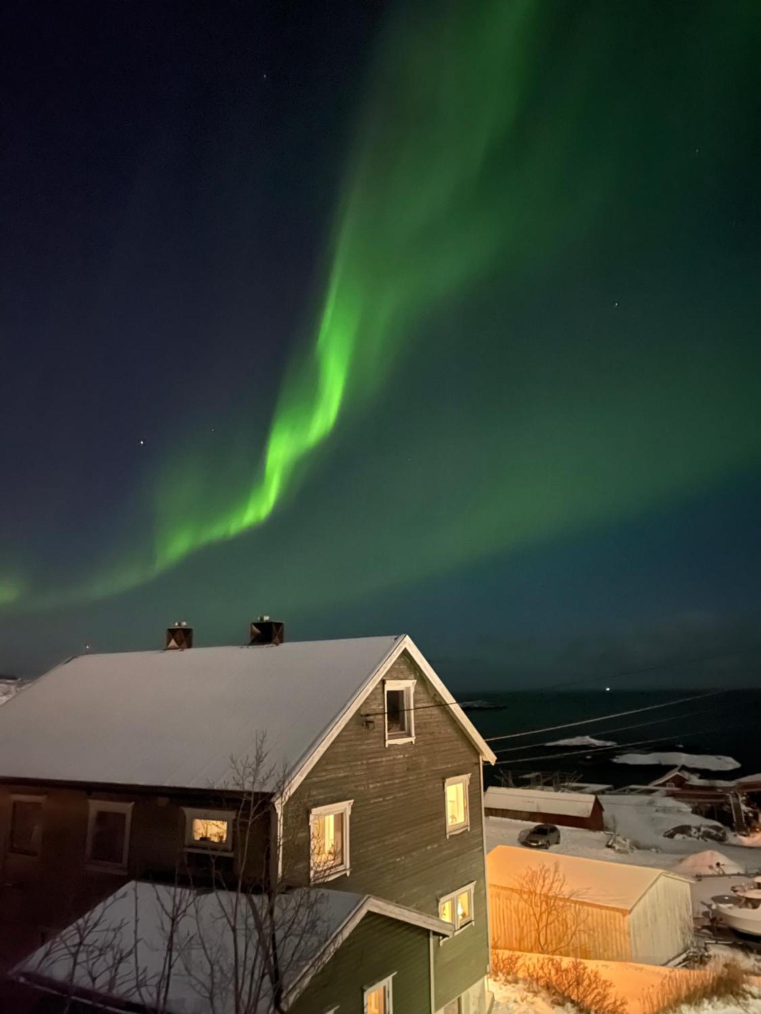 A, The Far End Of Lofoten, Top Apartment. Sørvågen Екстериор снимка