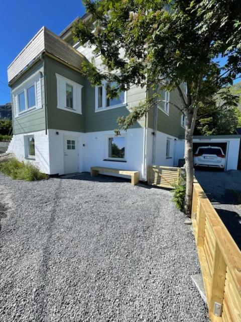A, The Far End Of Lofoten, Top Apartment. Sørvågen Екстериор снимка